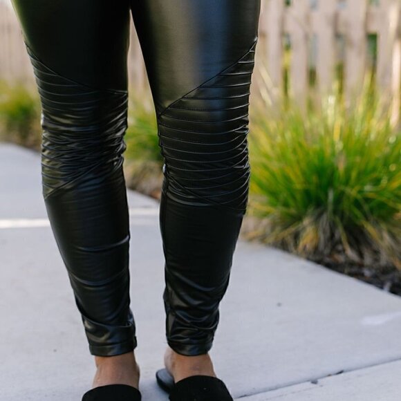 Mitto - Vegan Leather Moto Leggings - NWT - Picture 5 of 5